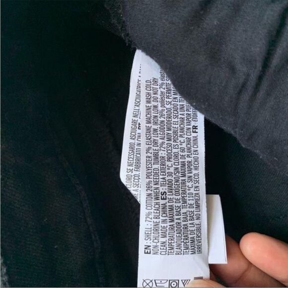 Forever 21 Black Ankle Cropped Jeans Size 28 Frayed Hem - Picture 7 of 13